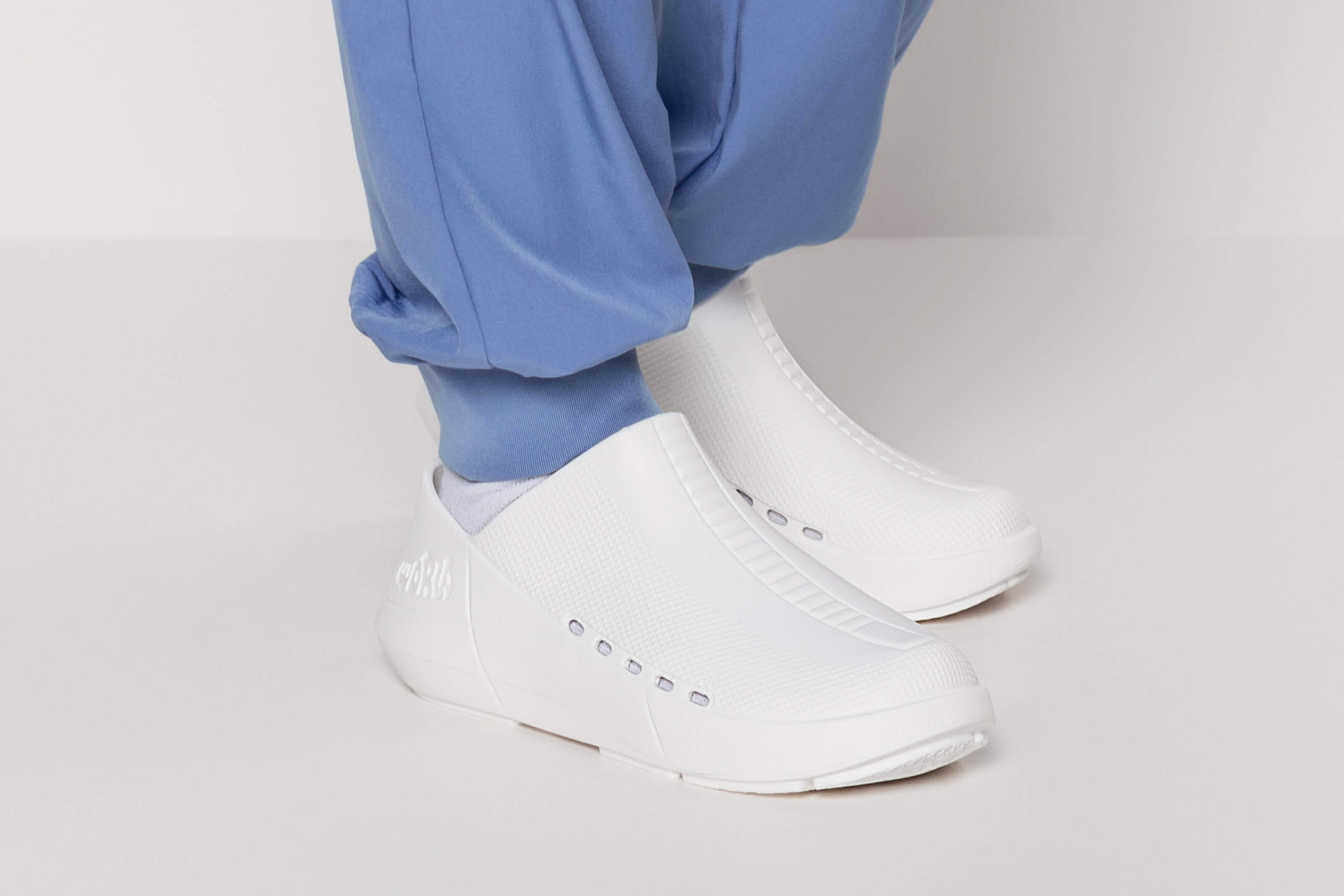 #color_white